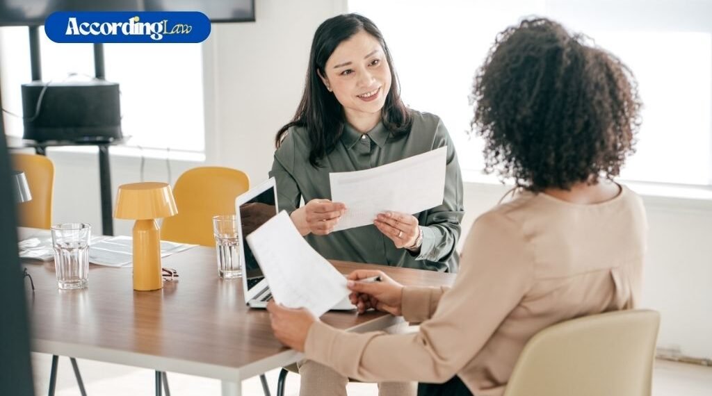 5 Mistakes to Avoid When Hiring an Illinois Injury Lawyer