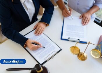 How Contingency Fees Work and What Percentage Lawyers Charge