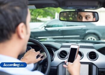 Distracted Driving: Causes Explained and Key Prevention Tips
