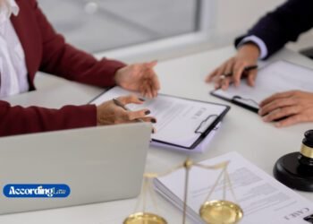 How a Truck Accident Lawyer Helps You Overcome Legal Issues